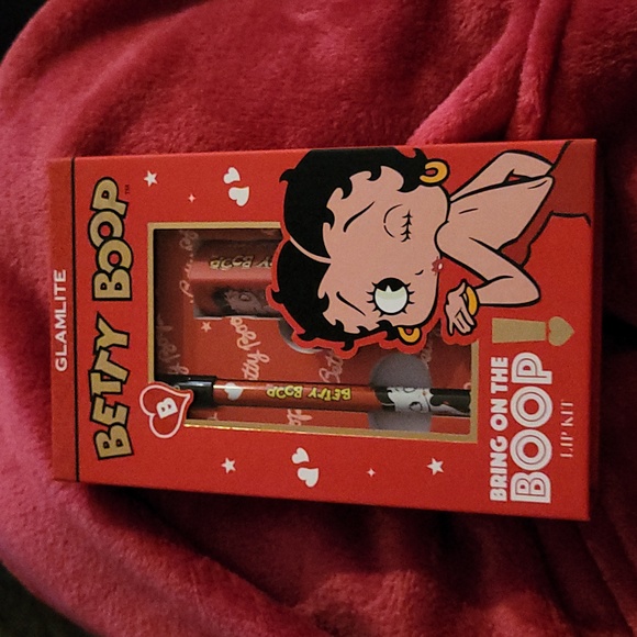 Glamlite Betty Boop Lip Kit - Picture 6 of 9